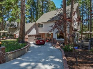 415 Bel Air Dr, Lake Arrowhead, CA 92352