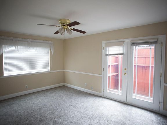 3rd image of 1689 De Marietta Ave #2