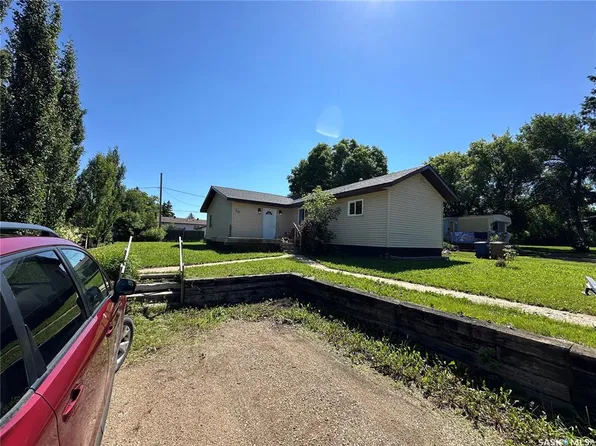 #30 1st STREET W, Birch Hills, SK S0J 0G0