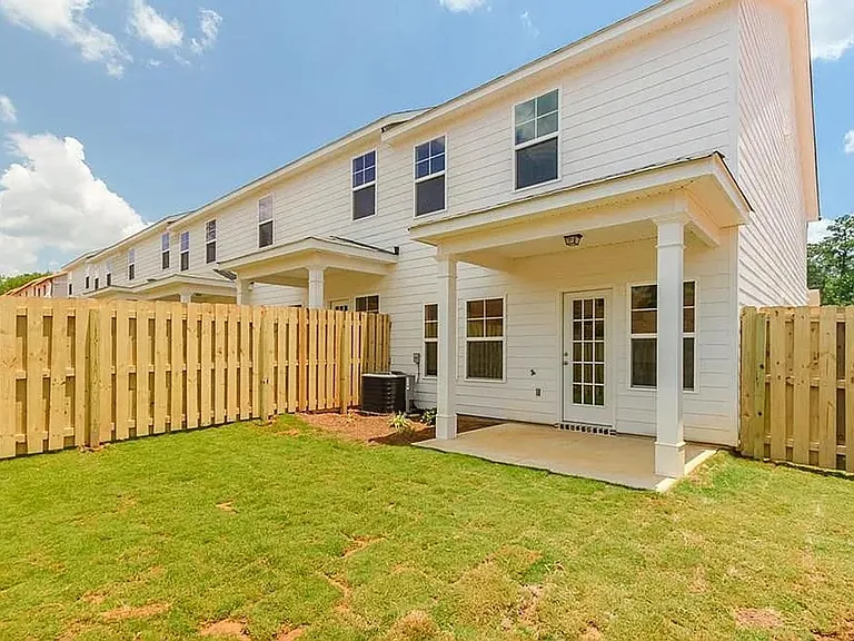 335 Sumac Trl — Photo 21