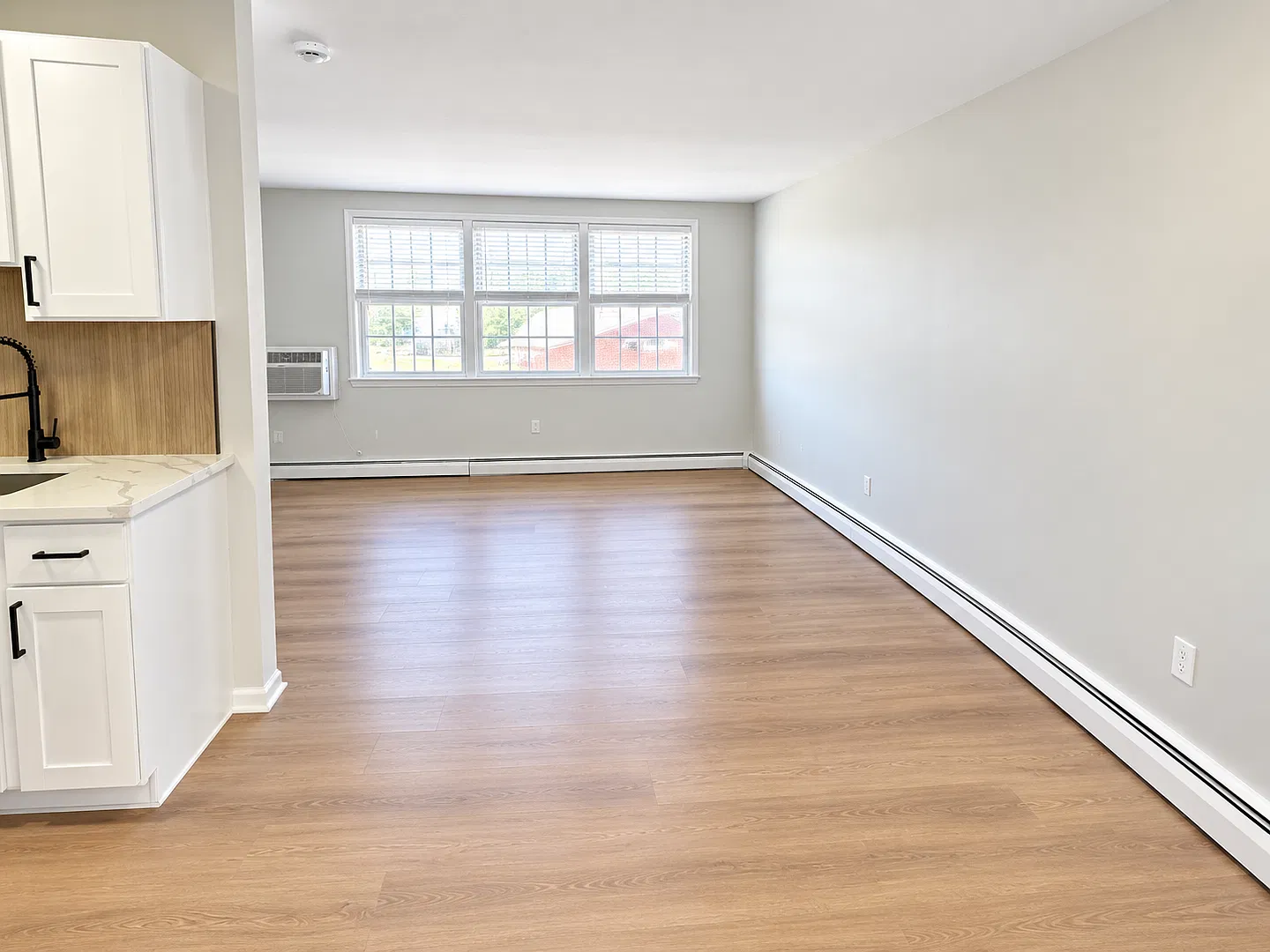 East Browning Apts — Photo 3