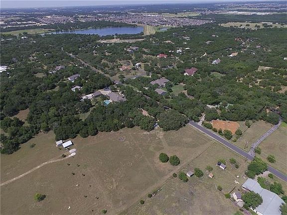 5th image of 125 Woodland Trl