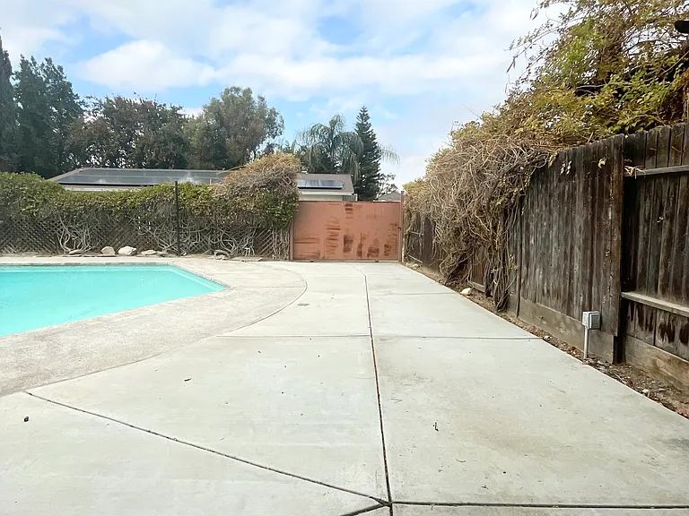7000 Hooper Ave — Photo 17