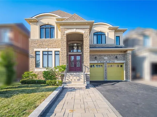 35 Gordon Randle Dr, Brampton, ON L6P 4G8
