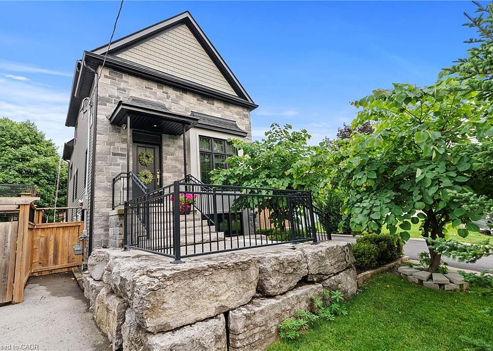 1st image of 8 Stanmary Dr