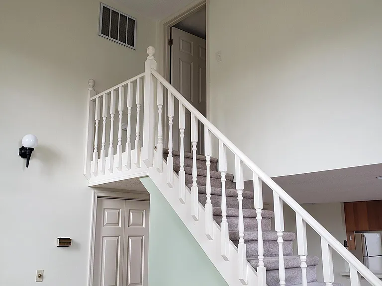 351 Pine St #201 — Photo 2