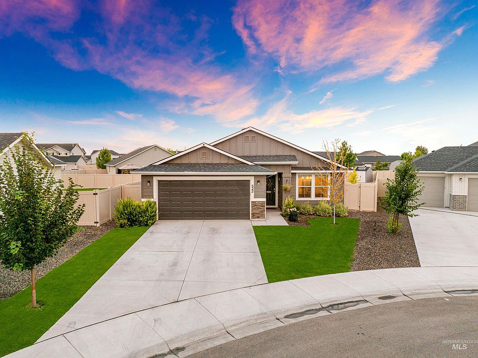 1st image of 522 W Tanzanite Ct