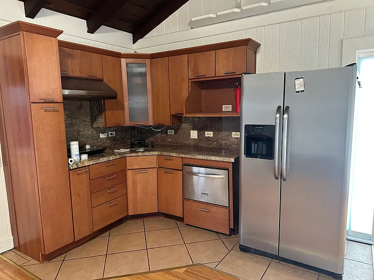 2212 Gramercy Ave #B — Photo 6