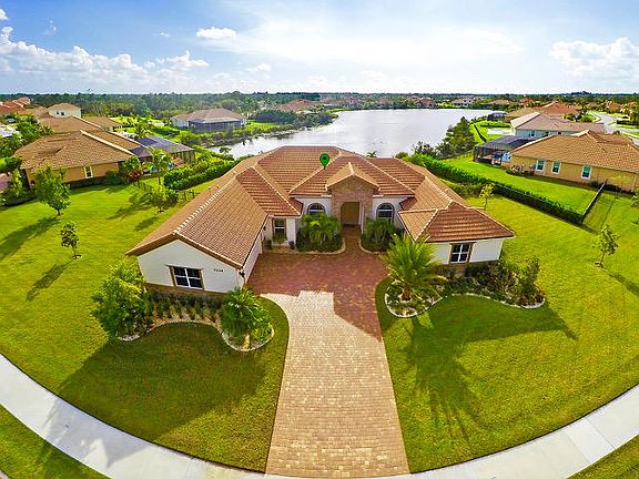 Home For Sale In Tres Belle