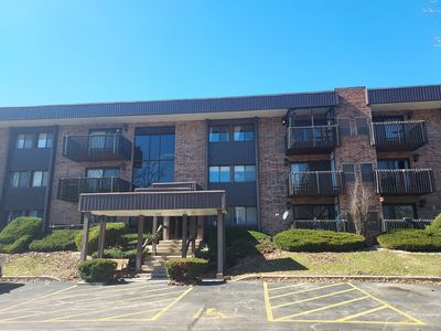 1421 Woodbridge Rd APT 2C, Joliet, IL, 60436