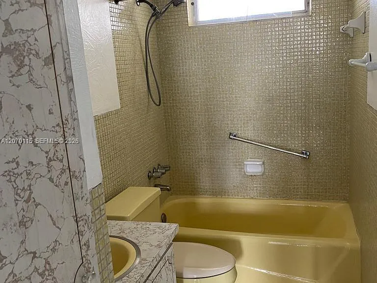 2859 Leonard Dr #G408 — Photo 8