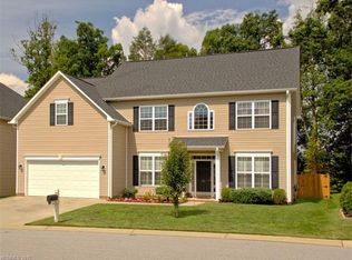 76 Roanoke Rd, Fletcher, NC 28732