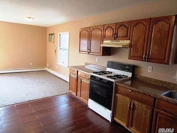2nd image of 8526 241st St