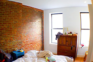 Rented by Loom Group