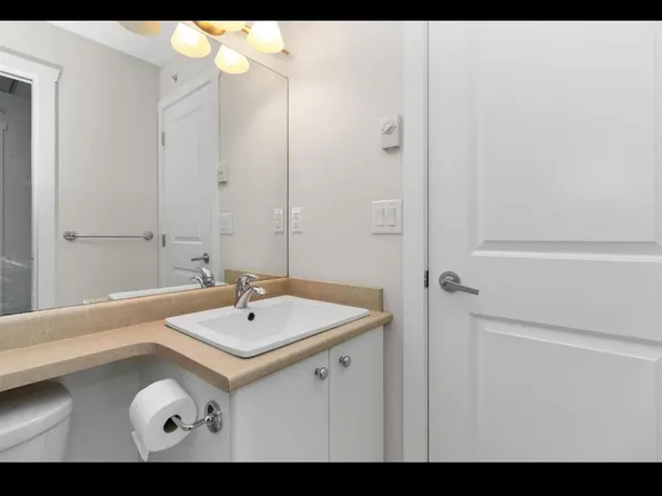 45559 Yale Rd, Chilliwack, BC V2P 0B1