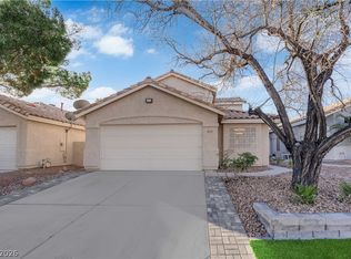 949 Single Tree Dr, Las Vegas, NV 89123