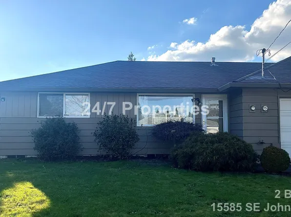 15585 SE Johnson Rd, Clackamas, OR 97015