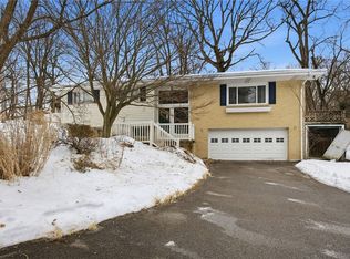 3801 Greenfield Rd, Allison Park, PA 15101