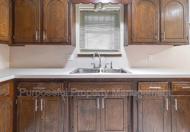 9317 NE Sherwell Dr — Photo 9