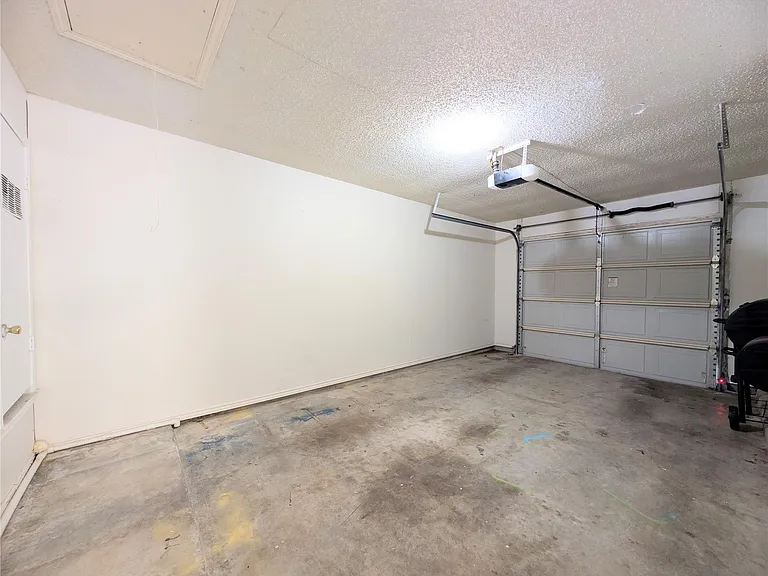 2036 Redwing Way — Photo 20