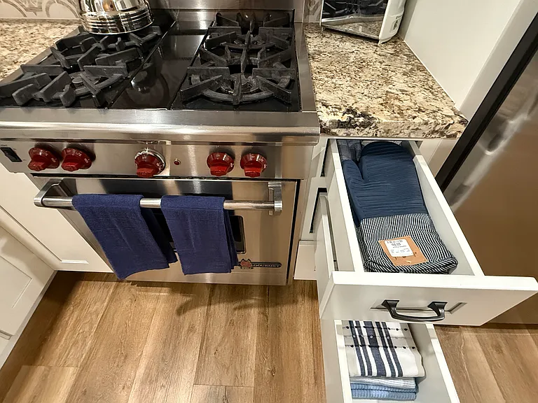 Hearst Dr — Photo 15