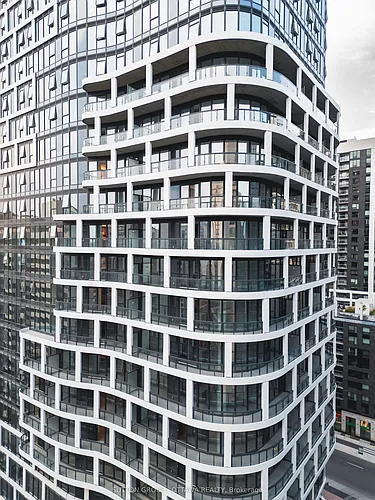 400 Albert St Photo 1