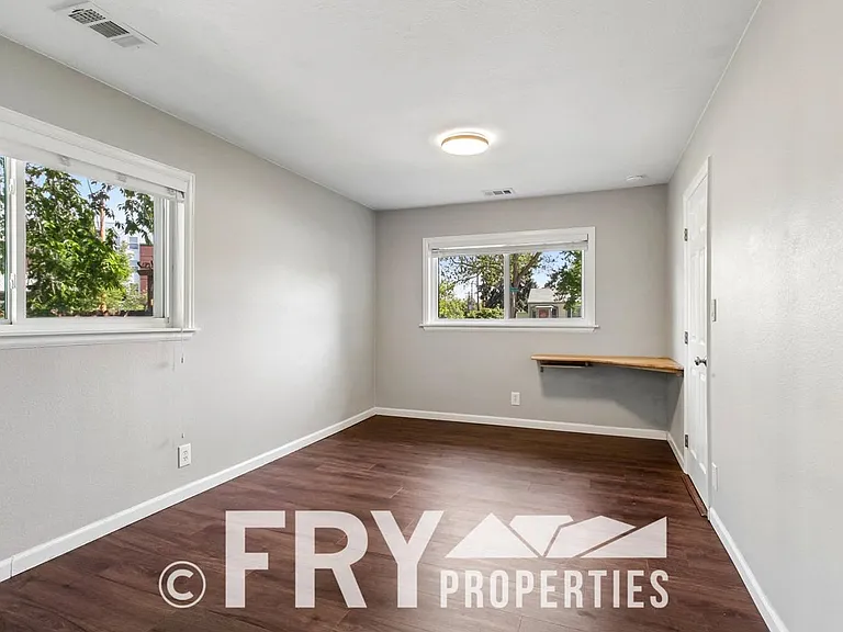 2801 S Cherry Way — Photo 18