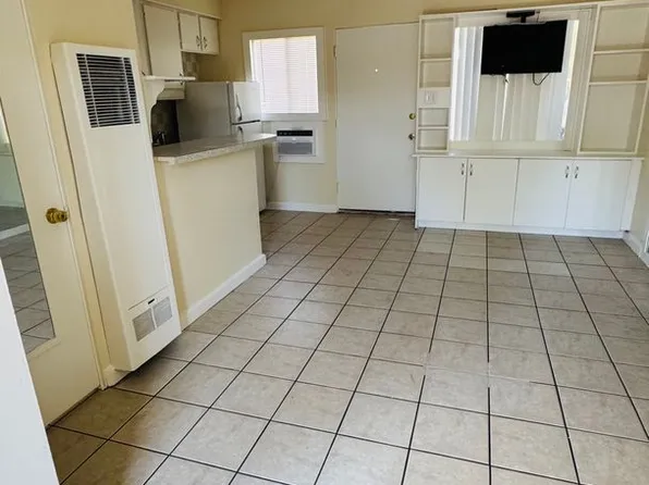 Highland, 540-570 S Highland Dr #2, Palm Springs, CA 92264