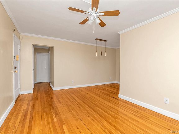 5th image of 275 Maple Ave #D6
