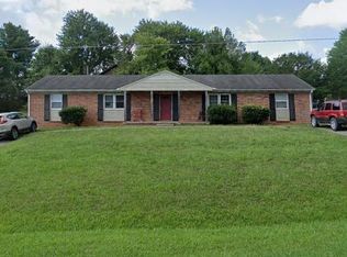 102 Maple Hills Dr, Lynchburg, VA 24502