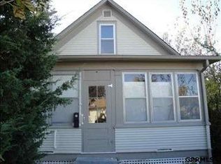 3912 N 41st St, Omaha, NE 68111