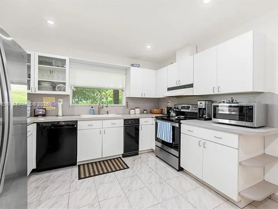 12505 SW 22nd Ter #12505