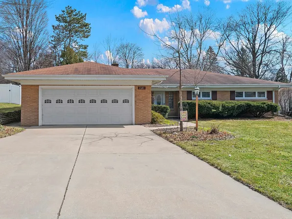 2601 Beaumont St, Green Bay, WI 54301