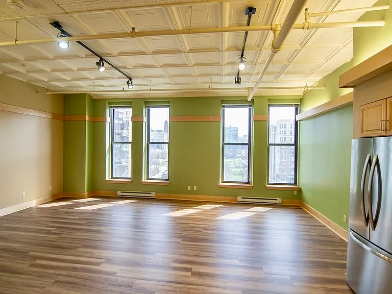 900 Penn Apartments — Photo 3