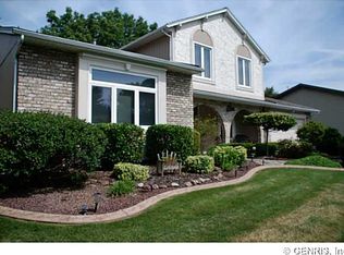 28 Amy Ln, Rochester, NY 14626