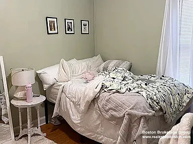 3 bed, 9999 sqft, $3,150 — Photo 2