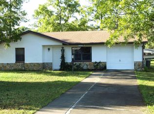 5650 W Meadow St, Homosassa, FL 34446