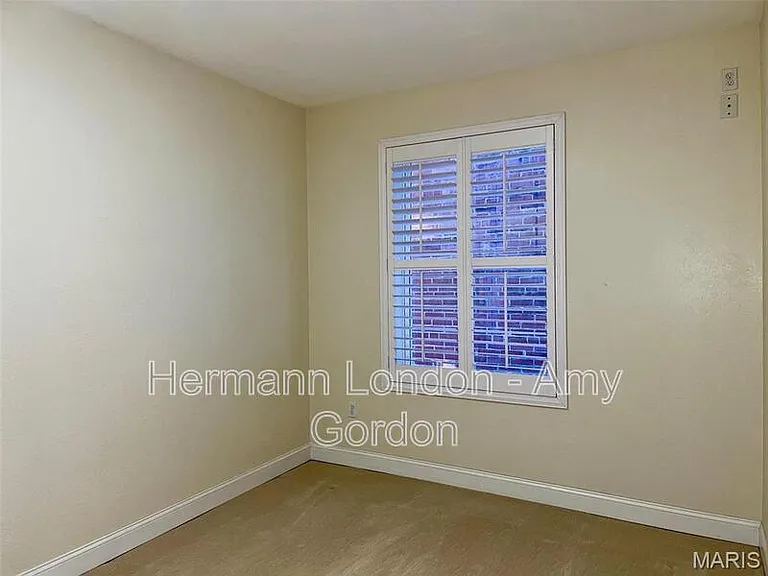 4738 Olive St — Photo 10