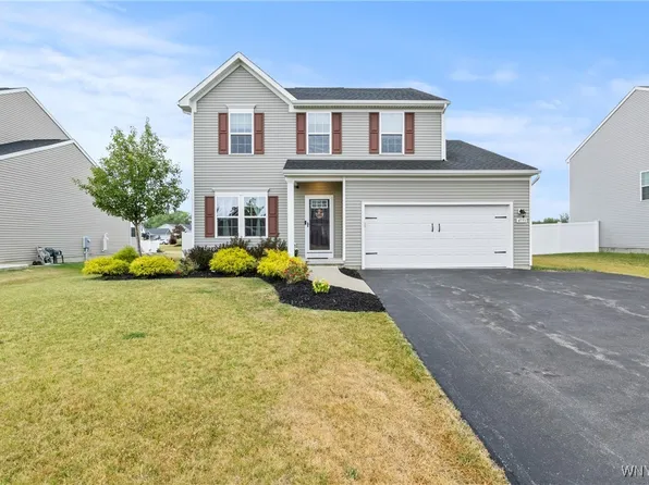 4593 Logans Ln, Hamburg, NY 14075