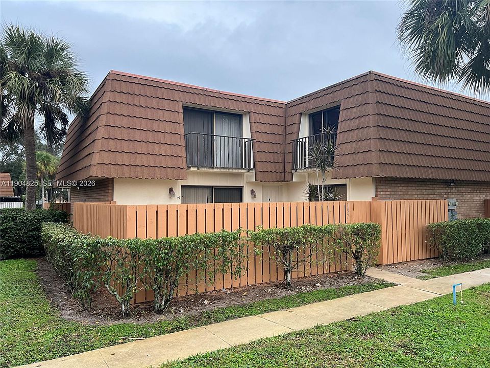 1st image of 157 Heritage Way