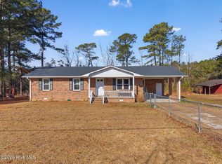 334 Luther Banks Road, Richlands, NC 28574