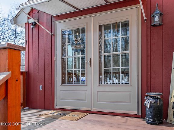 5th image of 105 Hummingbird Trl