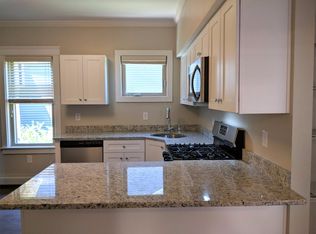 24 Stanton St APT 3, Worcester, MA 01605