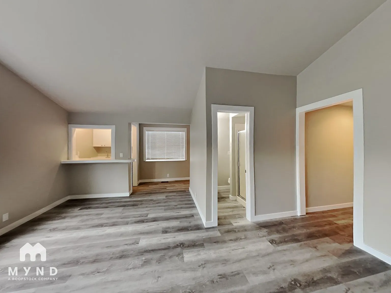 4 bed, 2.0 bath, 1620 sqft, $3,205 — Photo 2
