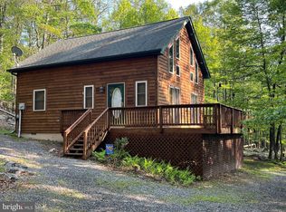 1000 Cardinal View Rd, Paw Paw, WV 25434