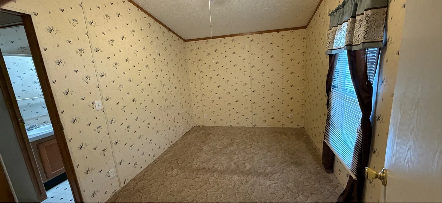 412 Schaal Road - 1 — Photo 3