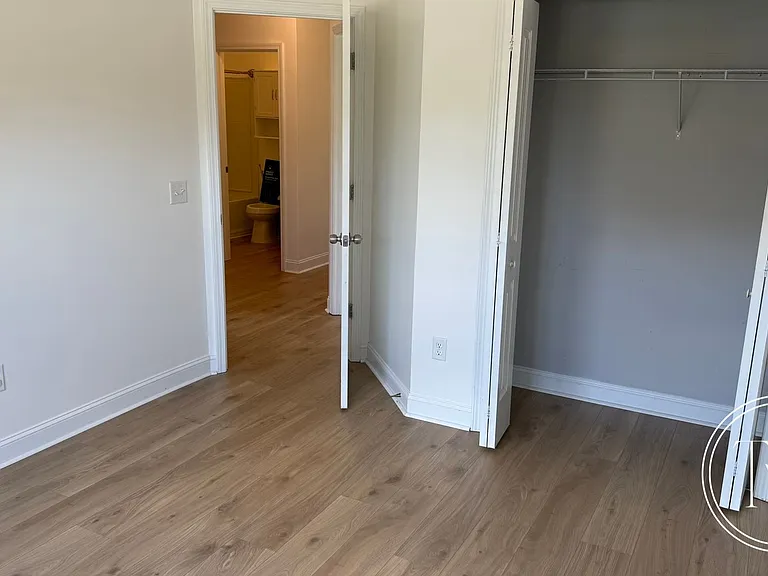 500 Thorp Cir — Photo 13