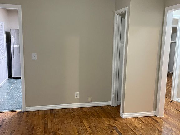 2nd image of 2501 Edgewood Dr