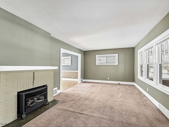 4th image of 3915 Grantwood Dr