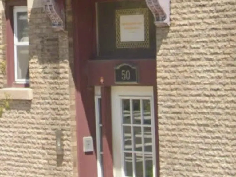 1138 Summit Ave #1 — Photo 2
